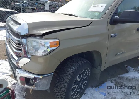 2017 Toyota Tundra Sr5 5.7L V8 z USA, uszkodzony, nr VIN 5TFUY5F12HX639913